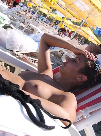 Beach Horny Girls on Vacation - Luba and Nina - Photo 17