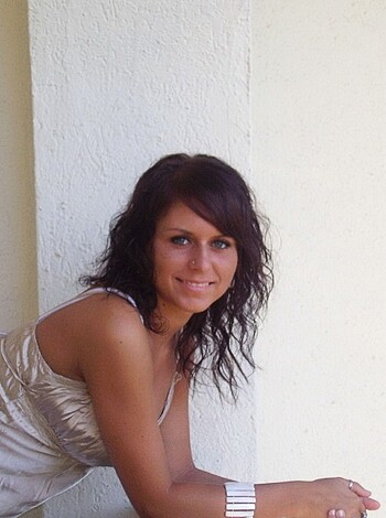 Horny Girls on Vacation - Sue - Photo 18