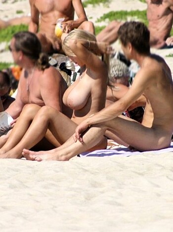 Nudist FKK Summer Time HoTTies on the Beach - Photo 6