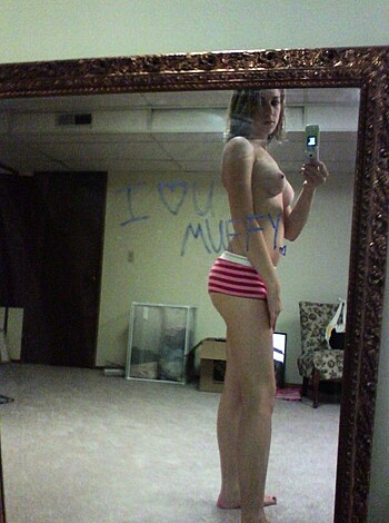 Cute amateur chicks - Photo 56
