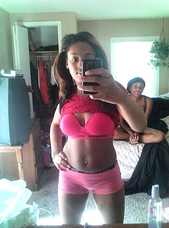 Black Bimbo - Photo 3