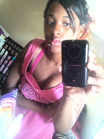 Black Bimbo - Photo 9