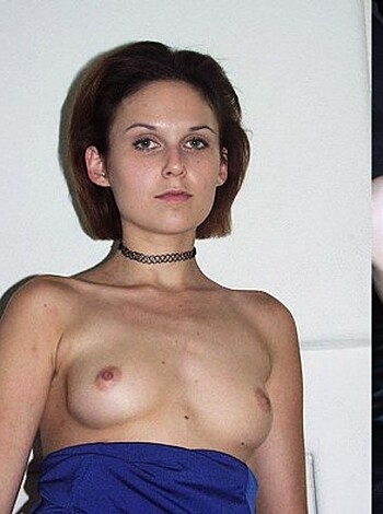 Dressed & Undressed - Photo 173
