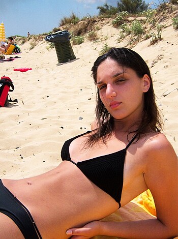 Horny Girls on Vacation - Bianca - Photo 1