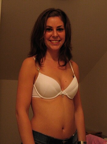 Horny Girls on Vacation - Charlotte - Photo 20