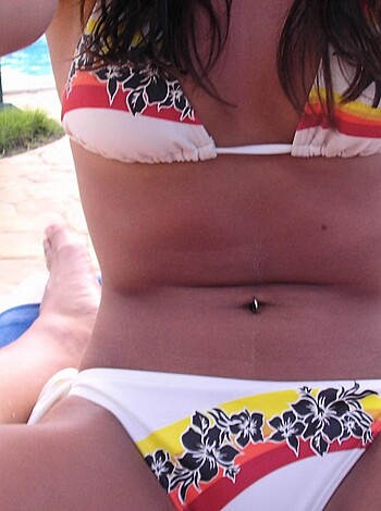 Beach Horny Girls on Vacation - Gina - Photo 9