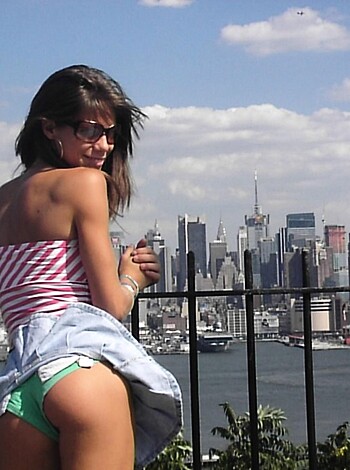 Beach Horny Girls on Vacation - Gina - Photo 21