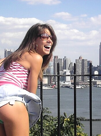 Beach Horny Girls on Vacation - Gina - Photo 22