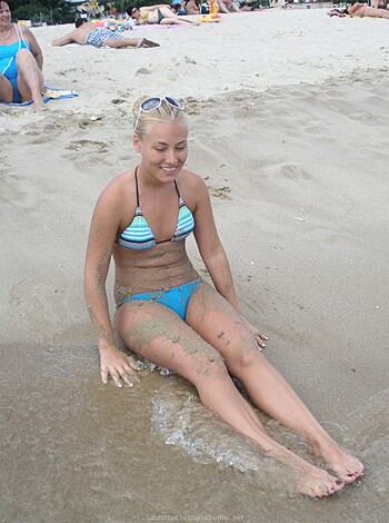 Horny Girls on Vacation - Verena - Photo 41