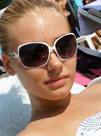Horny Girls on Vacation - Verena - Photo 58