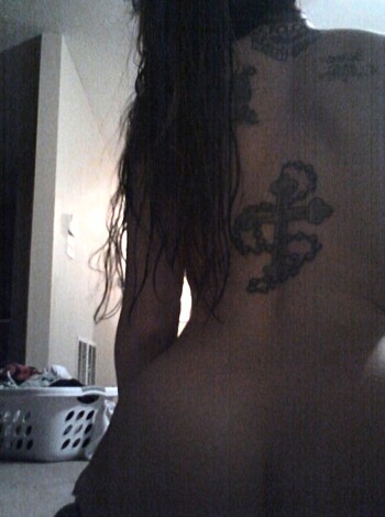 Stupid Bitch - Photo 13