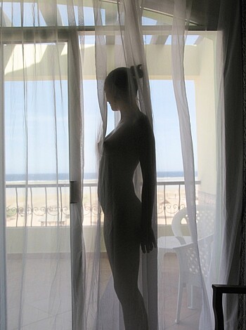 Perfect body nude and topless on beach vacations - Photo 33