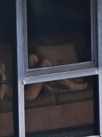 Voyeur - Window View - Photo 3