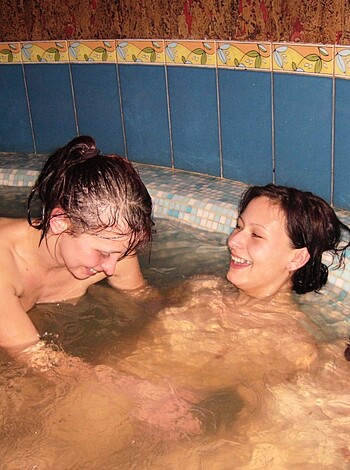 Horny Swinger Orgy  - Photo 4