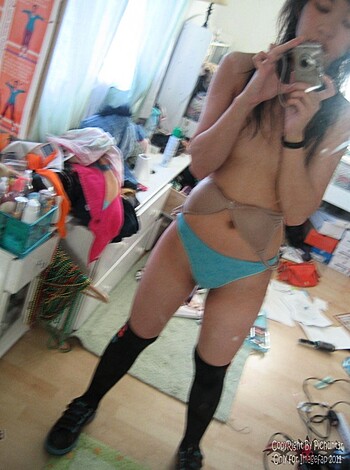 Sexy Asian Amateur Babe 10 - Photo 28