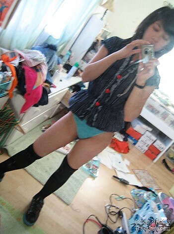 Sexy Asian Amateur Babe 10 - Photo 31