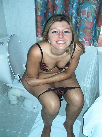 Horny Amateur Blonde shows her Cunt  - Photo 39