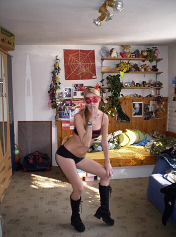 Blonde Amateur Teen Babe 3 - Photo 13