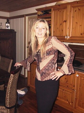 Sexy Blonde Amateur Wife 10 - Photo 10