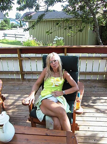 Sexy Blonde Amateur Wife 10 - Photo 28