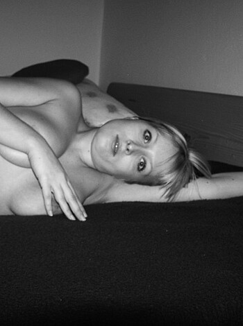 Naked Blonde Amateur Babe 2 - Photo 85