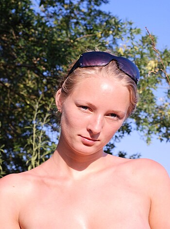 Blonde Amateur Babe 20 - Photo 64