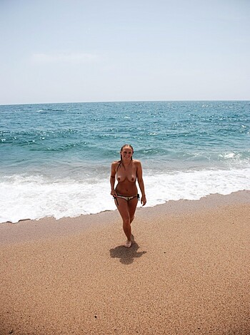 Blonde Amateur Babe 20 - Photo 129