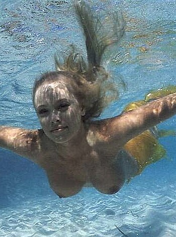 "Fuckin' hot babe getting drenched and soaked by jerkoff man with cam."