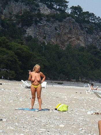 Nude beach - mix 145 - Photo 93