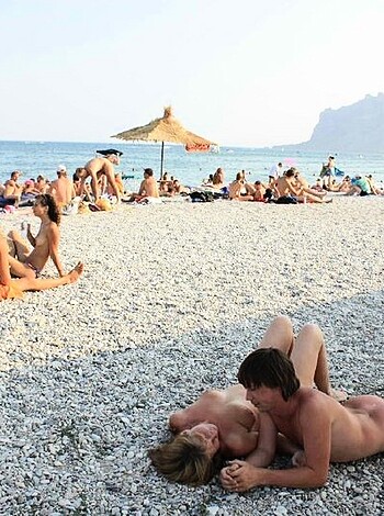 Nude beach - mix 145 - Photo 80