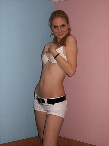 Pretty Russian blonde posing NN serie 93 - Photo 11