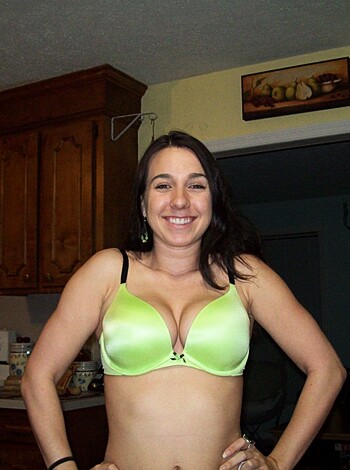Girlfriend likes to Pose  - Photo 49