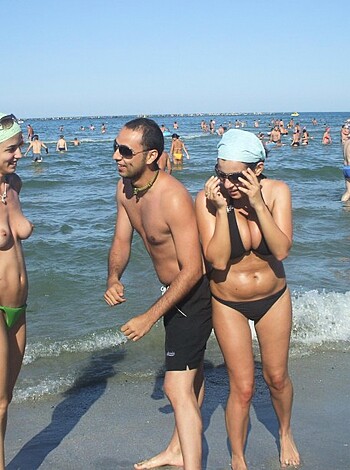 Hot on Vacation 15 - Photo 2