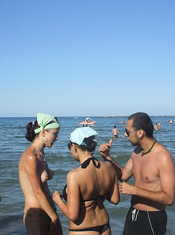 Hot on Vacation 15 - Photo 5