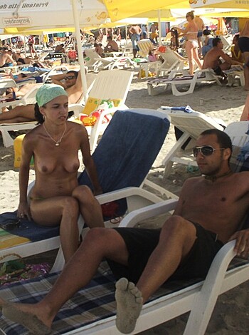 Hot on Vacation 15 - Photo 12