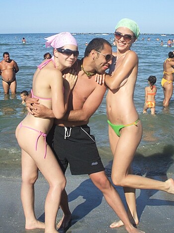 Hot on Vacation 15 - Photo 35