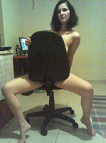 Sexy Babe posing 2 - Photo 61