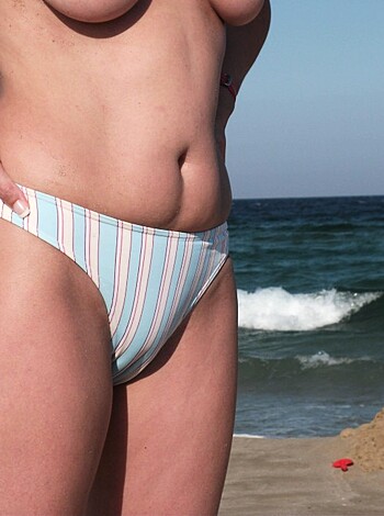 Best Cameltoe Bikini on the beach - Photo 39