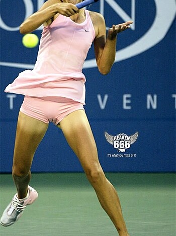 Sports Girl Cameltoe - Photo 12