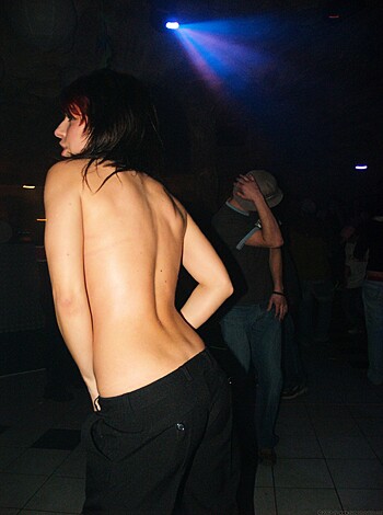 Naked ad disco - Photo 8