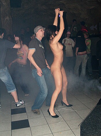 Naked ad disco - Photo 15