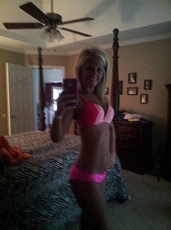 Naughty Mom Brittney Welch - Photo 6
