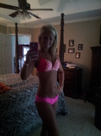 Naughty Mom Brittney Welch - Photo 5