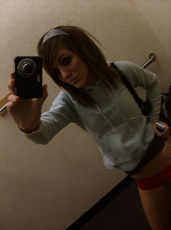 Desiree Monk Exposed - Photo 46