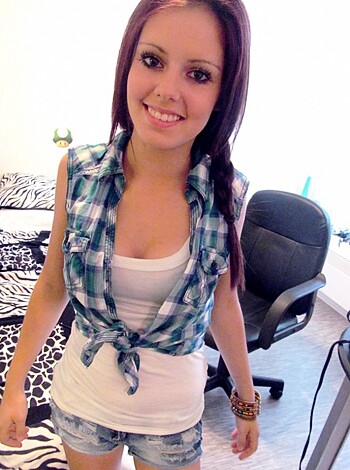 "Here's a shot of some bitch with her fat ass and her fuckin plaid shirt and stupid-ass denim shorts all in one frame. And she thinks it's okay to smile at the goddamn camera? Fuck that."