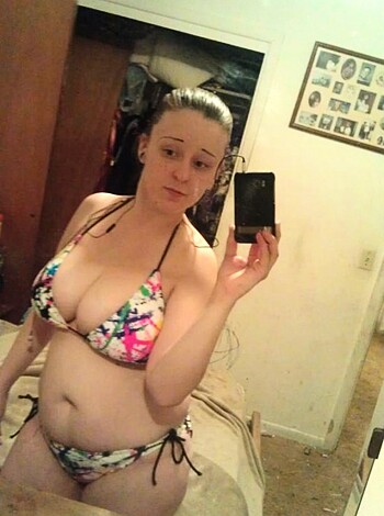 Kayla - Photo 10