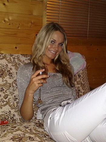 Cute and Sexy Blonde Babe 1 - Photo 20