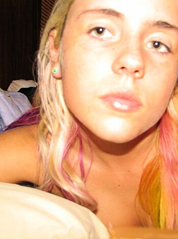Cute Amateur Teen Girlfriend 16 - Photo 2
