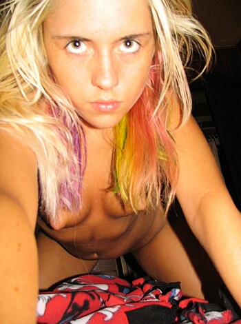 Cute Amateur Teen Girlfriend 16 - Photo 24
