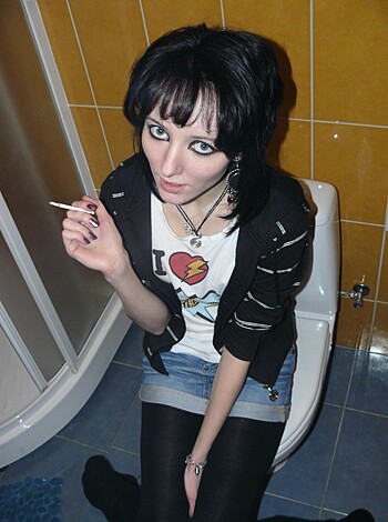 Sexy Amateur Hottie posing 20 - Photo 120